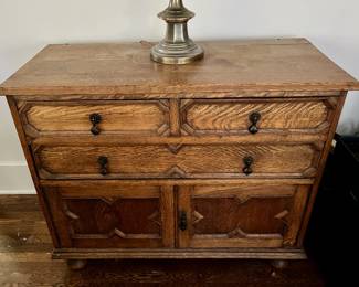 Antique oak chest - original hardware