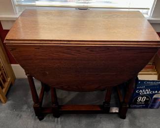 English oak drop leaf gate leg table