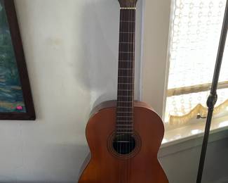 Lyle classical guitar C-660 - made in Korea 1970s