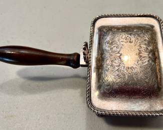 Sterling silver silent butler. 4" x 2.7/8" receptacle with wood handle. Garrard & Co ltd, London, 2nd half 20th C