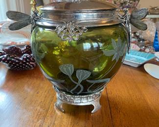 Biscuit jar