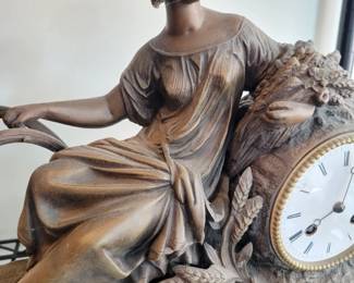 French Mantle Clock. Has been serviced and runs.