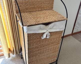 Hamper