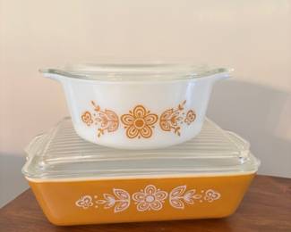 Vintage Pyrex Gold Buttery (472 & 0503)
