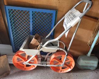 Row seeder