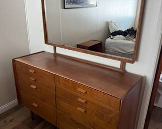 Mid-century modern dresser w/ mirror