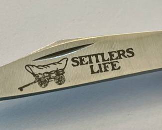 CASE 6220 POCKET KNIFE - CHESTNUT BROWN - “SETTLERS LIFE”