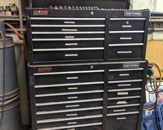 TWO PIECE CRAFTSMAN TOOL CHEST...TOOLS INSIDE SOLD SEPARATELY