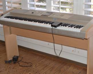 Yamaha Organ