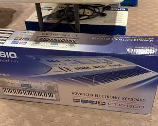 Casio Electronic Keyboard