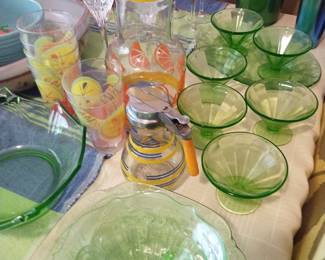 Depression Glass, Uranium Glass, Vintage Dinnerware