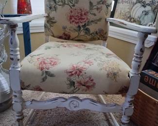 Vintage Shabby Chic Chair