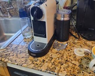 Delonghi Nespresso Machine with Milk Frother