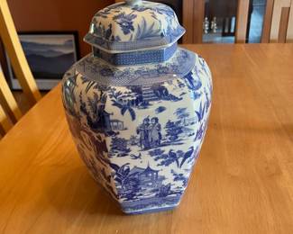 Blue and White Porcelain Jar