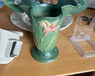 Roseville Pottery Zephyr Lily