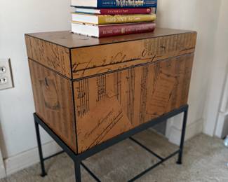 Chest of stand