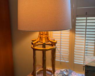 Modern accent lamp