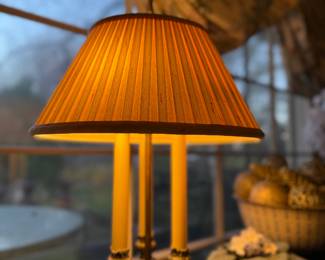 Candlestick lamp