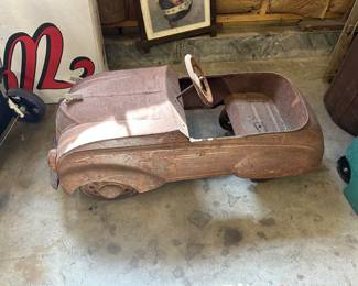 1930s Chevrolet airflow pedal car