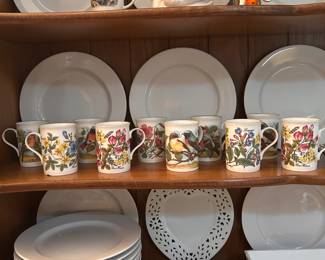 CROWN TRENT MUGS, WHITE DISHES