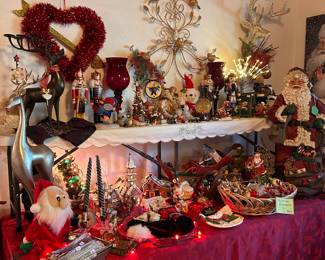 CHRISTMAS, A WHOLE ROOM FULL