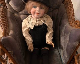 ANTIQUE DOLL