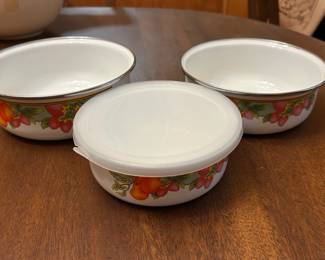 Vintage Nesting Bowls
