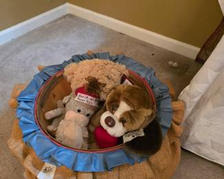 Bedroom - dog toys & bed