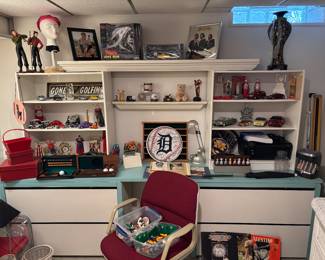 Tigers collectibles, golf items
