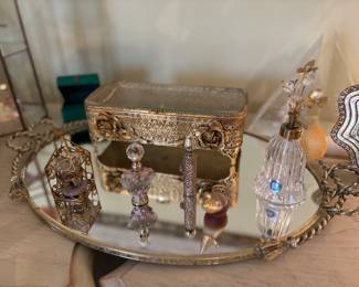 Mirrored tray, perfume