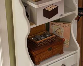 Cute wall shelf