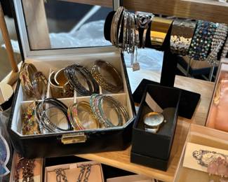Bangles / bracelets