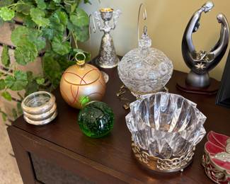 Crystal containers