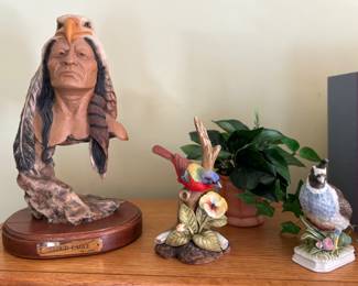 Cloud Eagle numbered / signed statue