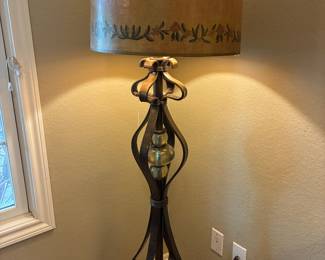 floor lamp