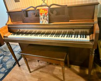 Rudolph Wurlitzer Piano and Bench with storage