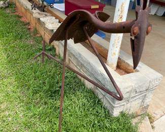 Outdoor Decor - art made out of a shovel!