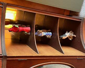 Bird figurines