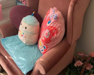 Novelty pillows