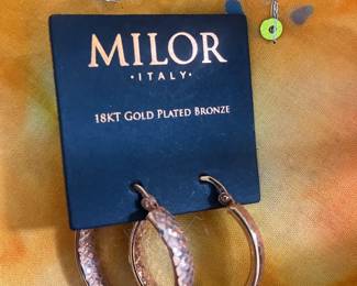 18kt gold plated bronze earrings