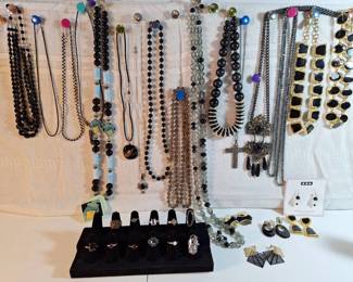 Black And Gold Beads