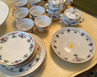 Large tea set made in the USSR-Losomonov.