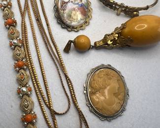 Miriam Haskell Egg Shape Pendant