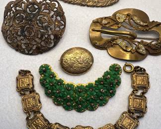Early Unsigned Miriam Haskell Green Molded Flower Brooch Sewn
