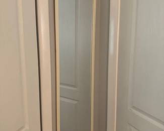 rectangular wall mirror