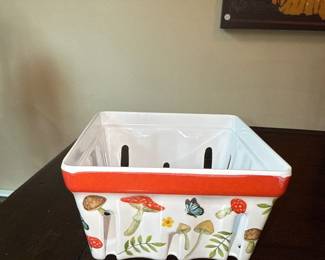 vintage ceramic berry basket