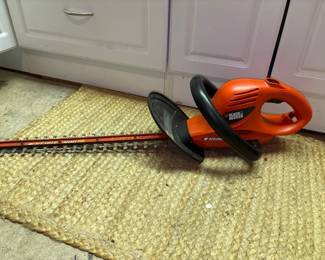 Black & Decker electric Hedge Trimmer