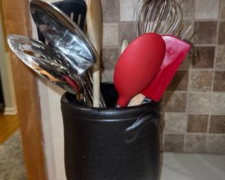 Kitchen Utensils / Canister