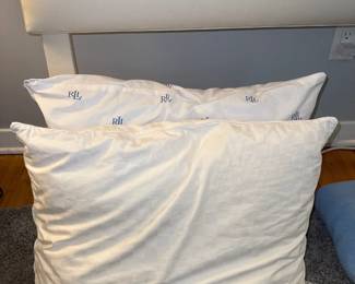 bed pillows