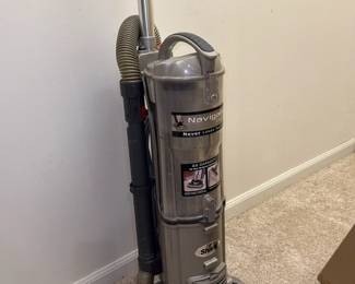 Shark Navigator Lift - Away Deluxe Upright Vacuum